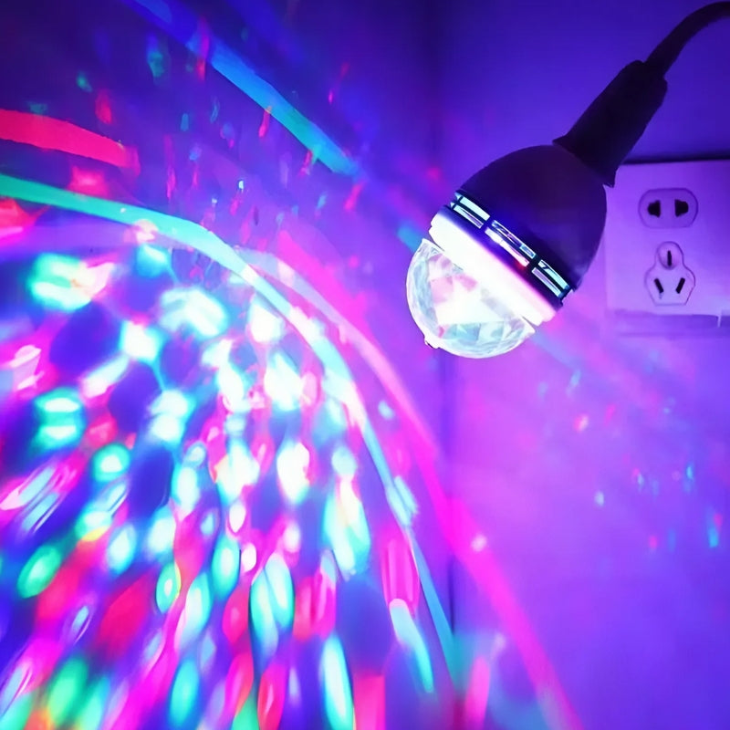 PartyLED - Bunte LED-Partyleuchte mit 360° drehbarem Strahl (Letzter Tag Rabatt)